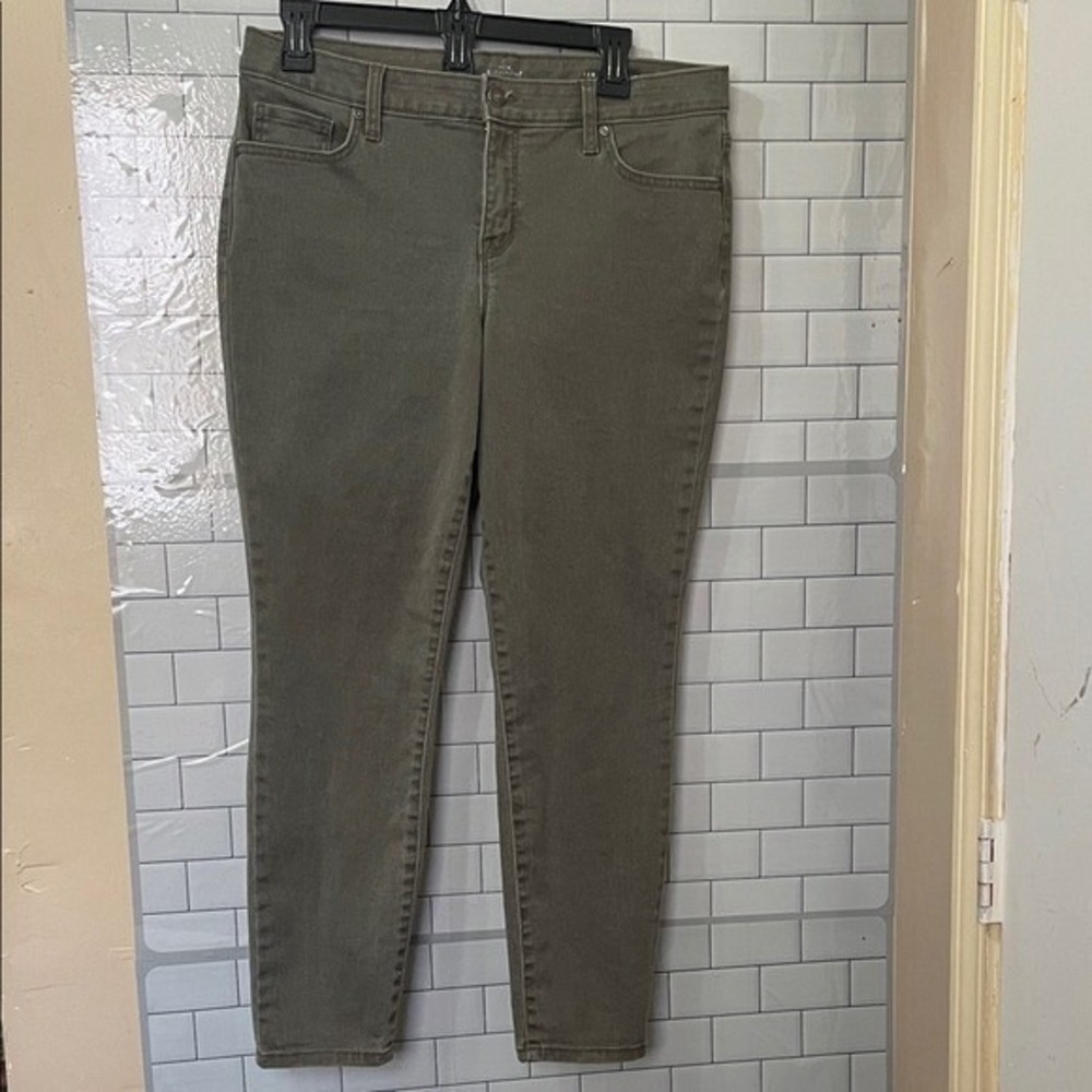 New Directions Olive Skinny Jeans size 10 R‎